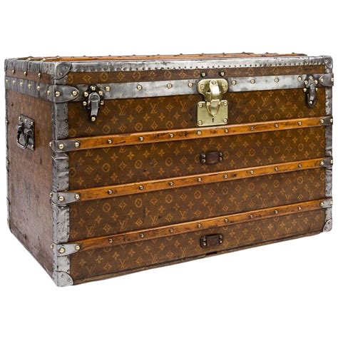 louis vuitton trunk 1890|louis vuitton speedy trunk.